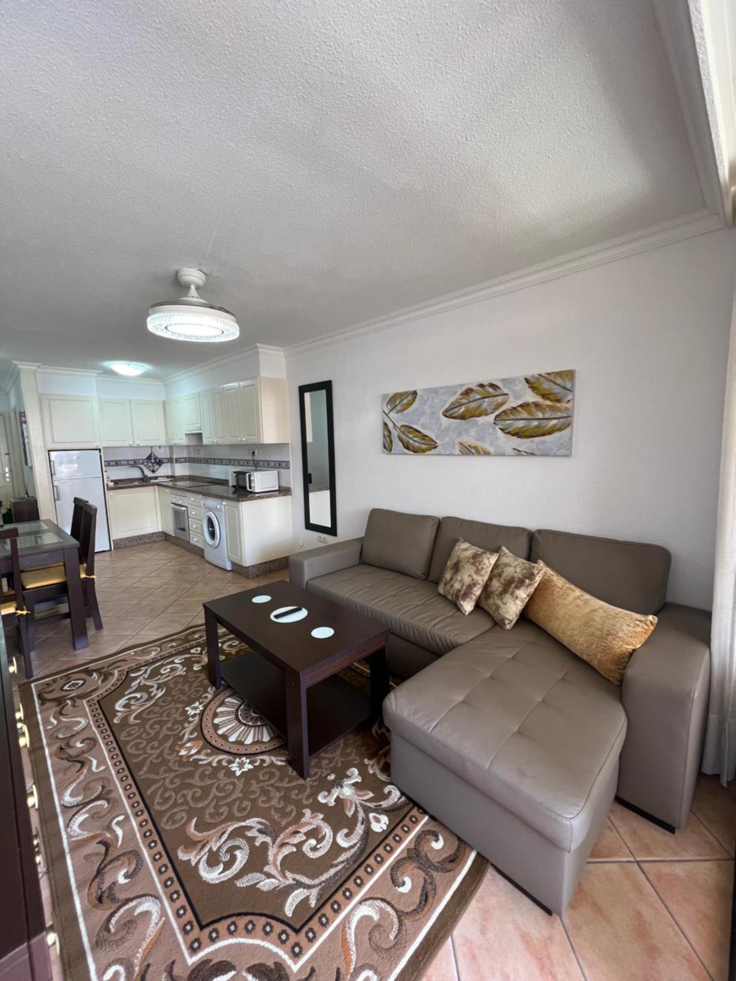 Center Cristianos Apartament